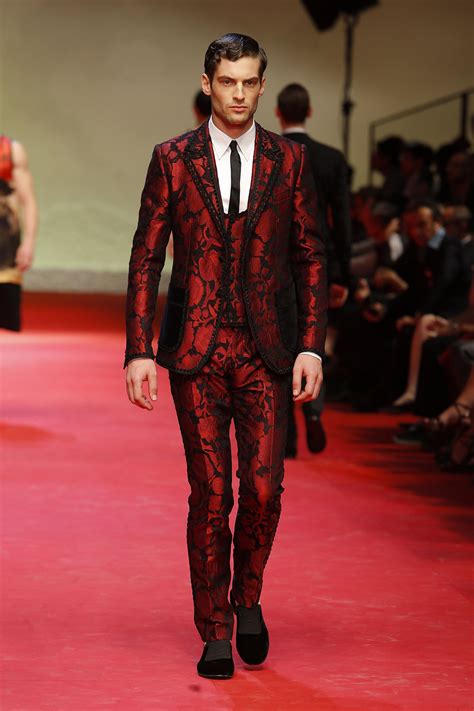 dolce gabbana runway line suits